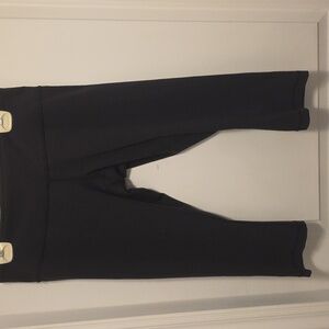 #54 Black Lululemon Crop Leggings Size 12, 20"